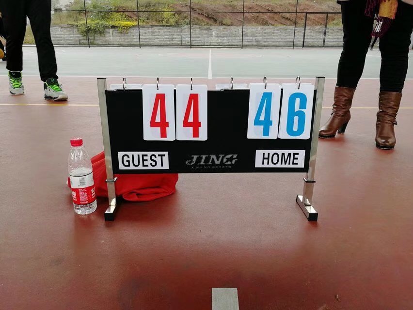 国培2017学员与咪咪爱
篮球友谊赛