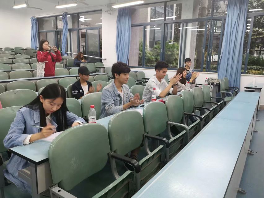 挑战主持人大赛复赛